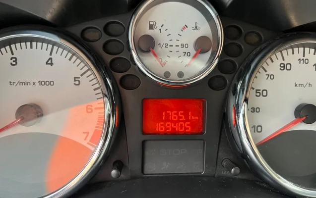 imagem-https://www.socarrao.com.br/sc-vehicle-images-prod/4431982/1792764017950-2e4b35b7-a8cd-43f0-a1a6-bbb86a6111c6.webp