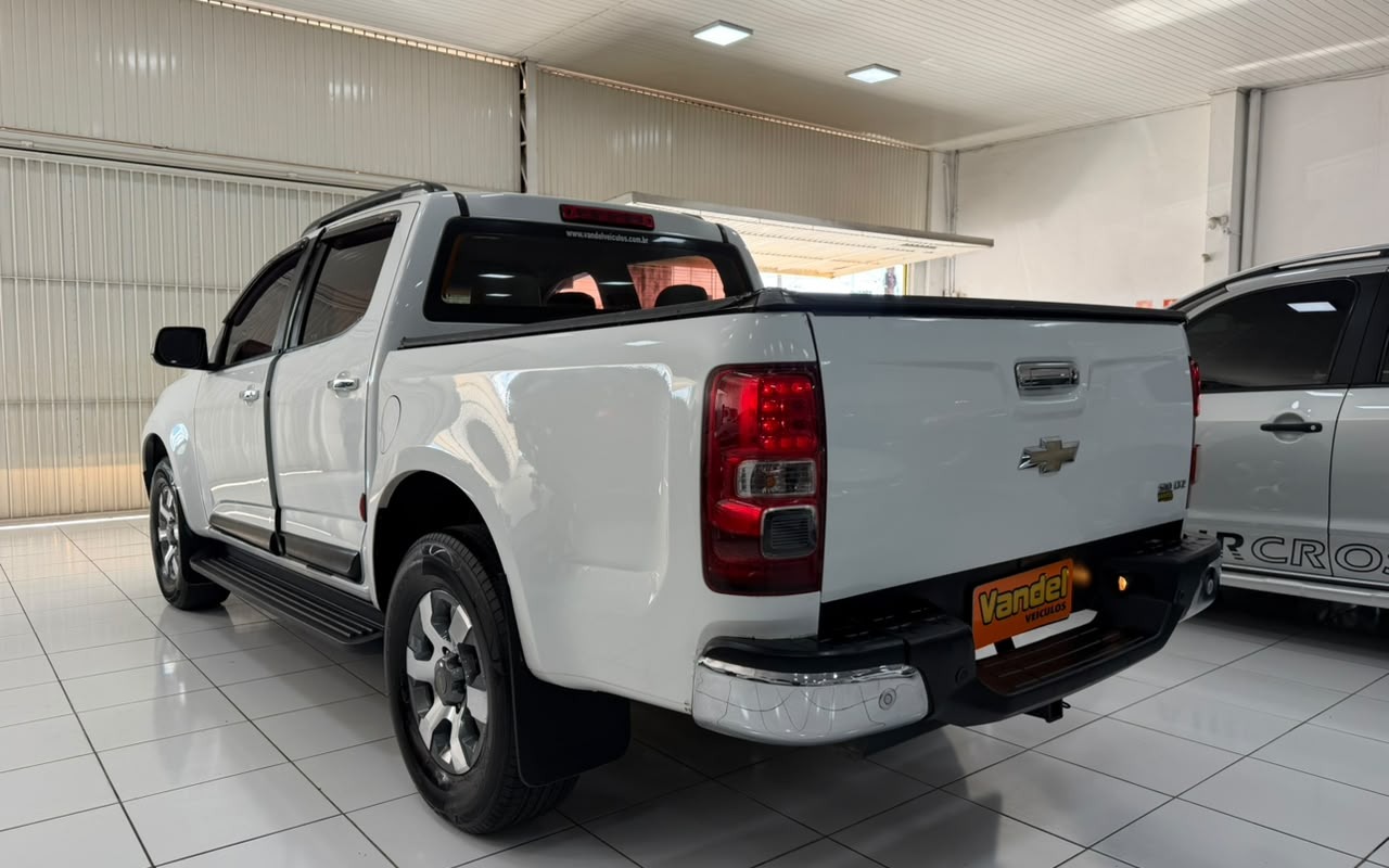 imagem-https://www.socarrao.com.br/sc-vehicle-images-prod/4432104/1792764920812-V2hhdHNBcHAgSW1hZ2UgMjAyNi0xMC0yMyBhdCAxMS4wMS40NyAoMikuanBlZw.jpeg