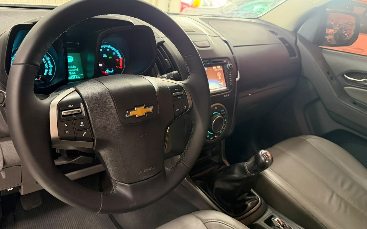 imagem-https://www.socarrao.com.br/sc-vehicle-images-prod/4432104/1792764921067-V2hhdHNBcHAgSW1hZ2UgMjAyNi0xMC0yMyBhdCAxMS4wMS40OCAoMikuanBlZw.jpeg