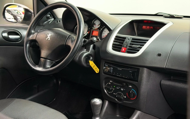 imagem-https://www.socarrao.com.br/sc-vehicle-images-prod/4432143/1792778043212-7db84e6220f447428d636317f863a0d8_1792765337413.jpg