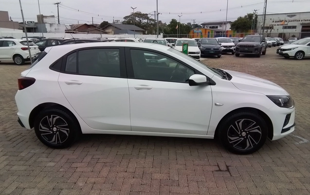 imagem-https://www.socarrao.com.br/sc-vehicle-images-prod/4432197/1792765626828-1_112703.jpg