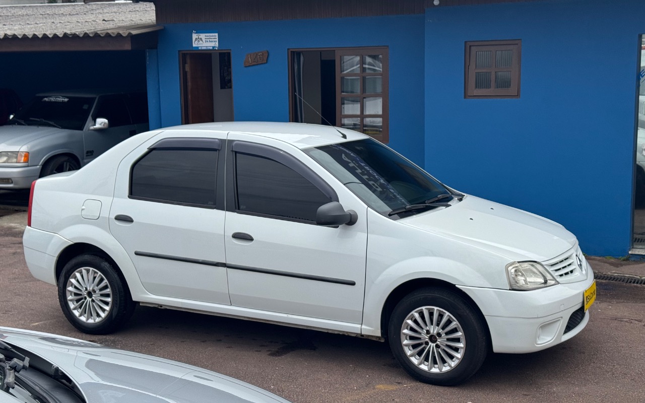 Renault Logan 2010 Branco — foto 1 de 3