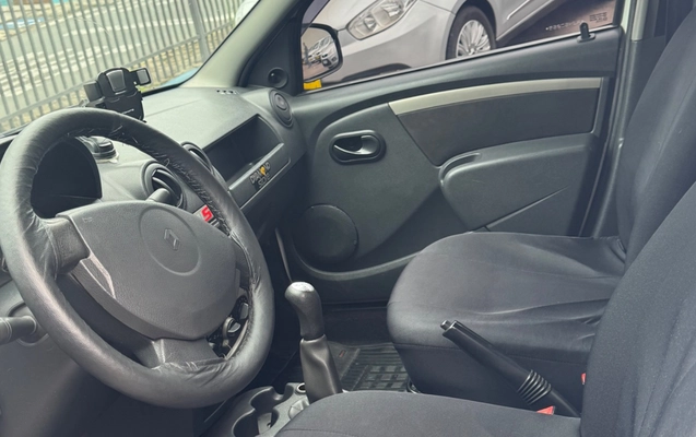 imagem-https://www.socarrao.com.br/sc-vehicle-images-prod/4432202/1792765704491-SU1HXzcyNTEuanBlZw.jpeg