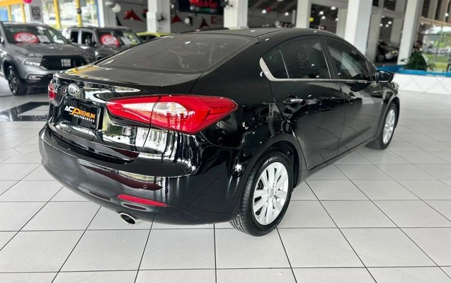 imagem-https://www.socarrao.com.br/sc-vehicle-images-prod/4432244/1792766152261-8597488_4_B_dcc6ab2ce7.jpeg