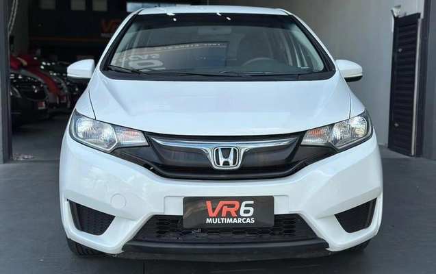 imagem-https://www.socarrao.com.br/sc-vehicle-images-prod/4432248/1792766230719-8581392_2_B_068897a1a6.jpeg