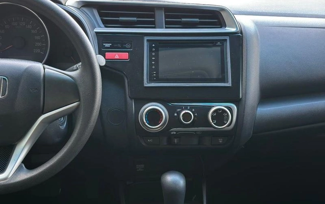 imagem-https://www.socarrao.com.br/sc-vehicle-images-prod/4432248/1792766230736-8581392_6_B_bc2e61aa91.jpeg