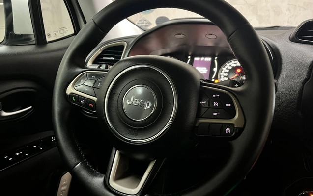 imagem-https://www.socarrao.com.br/sc-vehicle-images-prod/4432270/1792766340799-13d3acce-0ddd-434e-8c81-2266336d598b.jpg
