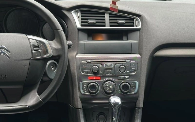 imagem-https://www.socarrao.com.br/sc-vehicle-images-prod/4432306/1792766493142-8584672_13_B_0a02c6a6be.jpeg