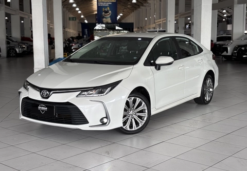 Toyota Corolla 2021 Branco — foto 1 de 3