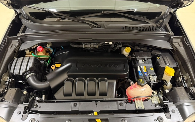 imagem-https://www.socarrao.com.br/sc-vehicle-images-prod/4432324/1792766580327-V2hhdHNBcHAgSW1hZ2UgMjAyNi0xMC0yMyBhdCAxMS4yMS41OSAoMSkuanBlZw.jpeg