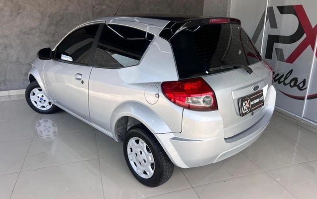 imagem-https://www.socarrao.com.br/sc-vehicle-images-prod/4432342/1792766712950-8088994_9_B_ff05452e42.jpeg