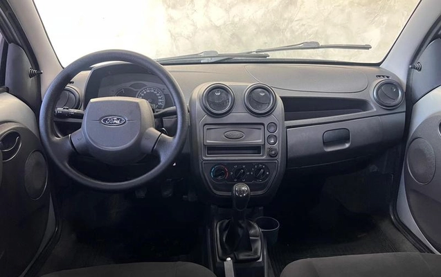 imagem-https://www.socarrao.com.br/sc-vehicle-images-prod/4432342/1792766712957-8088994_12_B_380f99348b.jpeg