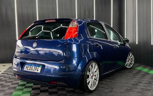 imagem-https://www.socarrao.com.br/sc-vehicle-images-prod/4432356/1792766758769-62771ed50ee01f5add70cb051048f1f4_big.jpeg