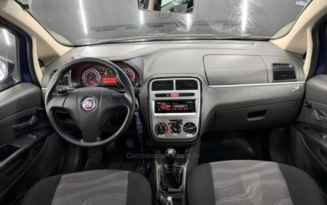 imagem-https://www.socarrao.com.br/sc-vehicle-images-prod/4432356/1792766758774-78a799843002c3580e13fbd35dd51602_big.jpeg