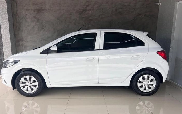 imagem-https://www.socarrao.com.br/sc-vehicle-images-prod/4432360/1792766828495-8538836_2_B_881f62a7a7.jpeg