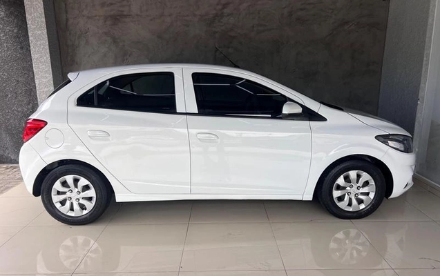 imagem-https://www.socarrao.com.br/sc-vehicle-images-prod/4432360/1792766828501-8538836_6_B_92a6edd7d6.jpeg