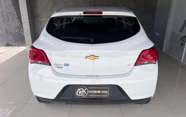 imagem-https://www.socarrao.com.br/sc-vehicle-images-prod/4432360/1792766828504-8538836_8_B_63596fca97.jpeg