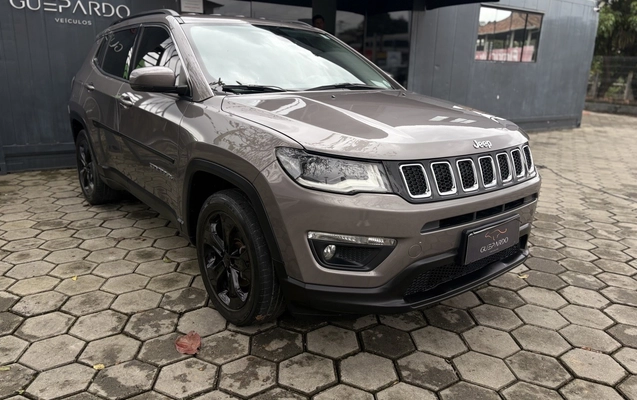 imagem-https://www.socarrao.com.br/sc-vehicle-images-prod/4432384/1792767182565-1_110804.jpg
