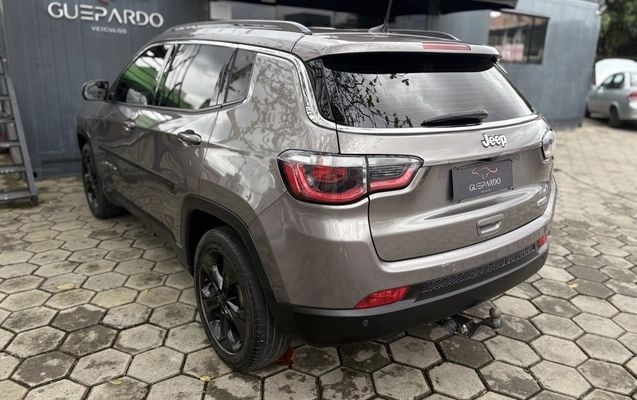 imagem-https://www.socarrao.com.br/sc-vehicle-images-prod/4432384/1792767182572-1_110822.jpg