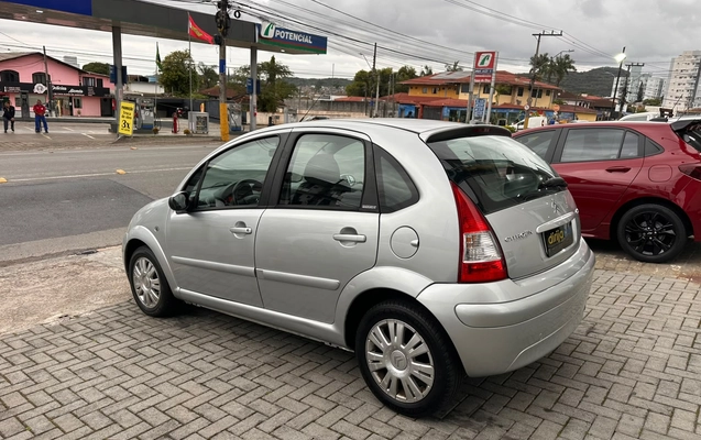 imagem-https://www.socarrao.com.br/sc-vehicle-images-prod/4432480/1792767837378-3b7d915d-4bc2-418a-a96a-699b1c8171d3.jpeg