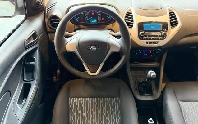 imagem-https://www.socarrao.com.br/sc-vehicle-images-prod/4432483/1792767888612-8560982_6_B_3be0c05bb9.jpeg