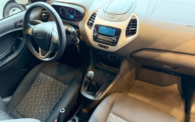 imagem-https://www.socarrao.com.br/sc-vehicle-images-prod/4432483/1792767888624-8560982_17_B_16c1ad343b.jpeg