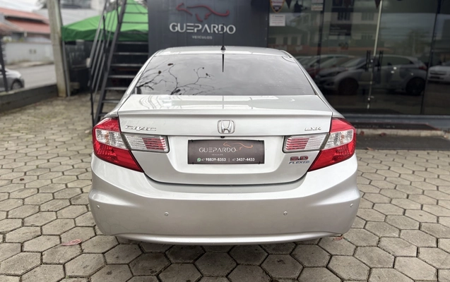 imagem-https://www.socarrao.com.br/sc-vehicle-images-prod/4432487/1792767950810-1_053700.jpg