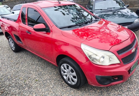 Chevrolet Montana 2015 Vermelho — foto 1 de 3