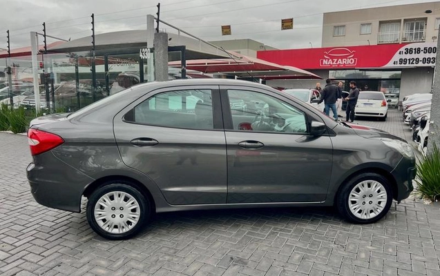 imagem-https://www.socarrao.com.br/sc-vehicle-images-prod/4432658/1792769315891-8516820_7_B_a5a1bae5bd.jpeg