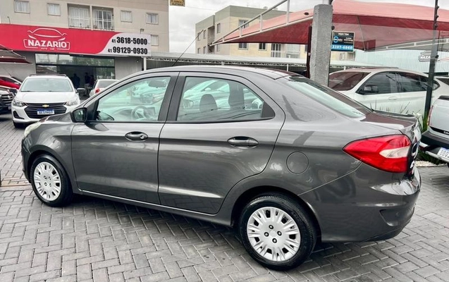 imagem-https://www.socarrao.com.br/sc-vehicle-images-prod/4432658/1792769315899-8516820_12_B_b4e1ccc2f8.jpeg