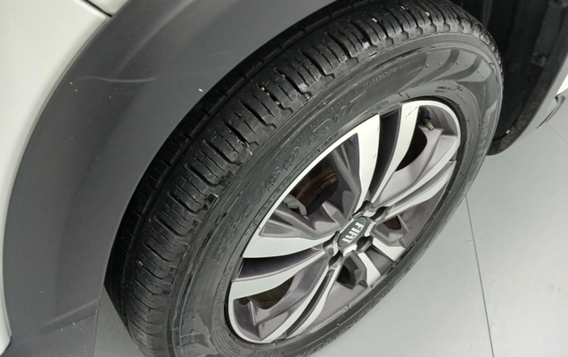 imagem-https://www.socarrao.com.br/sc-vehicle-images-prod/4432760/1792770188806-1_030935.jpg