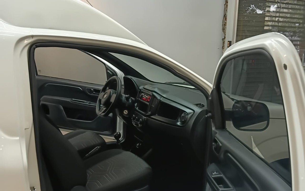 imagem-https://www.socarrao.com.br/sc-vehicle-images-prod/4432799/1792770785393-V2hhdHNBcHAgSW1hZ2UgMjAyNi0xMC0yMiBhdCAxNy41My4yOCAoMikuanBlZw.jpeg