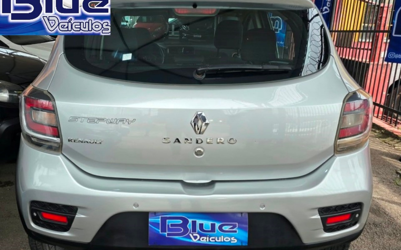 imagem-https://www.socarrao.com.br/sc-vehicle-images-prod/4432862/1792771167714-VEVQNi5qcGVn.jpeg