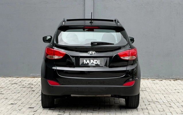imagem-https://www.socarrao.com.br/sc-vehicle-images-prod/4432880/1792771392769-9dce2caa-8c96-4e5d-9748-54880c7ad569.jpg