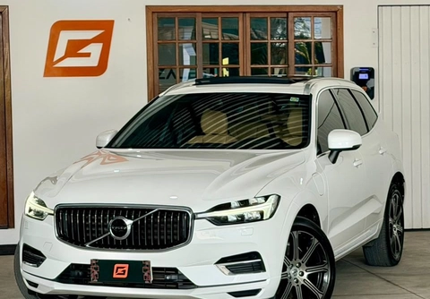 Volvo XC60 2021 Branco — foto 1 de 3