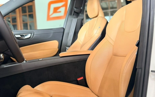 imagem-https://www.socarrao.com.br/sc-vehicle-images-prod/4432890/1792856440772-gb-b6118b0.jpeg