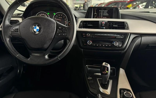 imagem-https://www.socarrao.com.br/sc-vehicle-images-prod/4432973/1792772048097-8583856_19_B_1cce7d69d1.jpeg