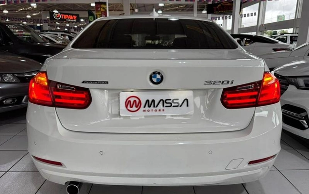 imagem-https://www.socarrao.com.br/sc-vehicle-images-prod/4432973/1792772048099-8583856_10_B_30d879ff23.jpeg