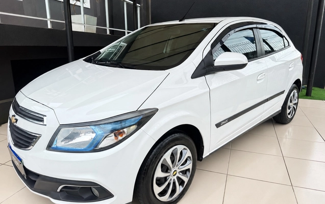 imagem-https://www.socarrao.com.br/sc-vehicle-images-prod/4433000/1792772747523-8600255_0_B_ee292a6e7f.png