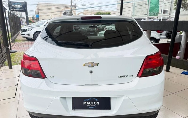 imagem-https://www.socarrao.com.br/sc-vehicle-images-prod/4433000/1792772747532-8600255_4_B_3d498f999a.jpeg