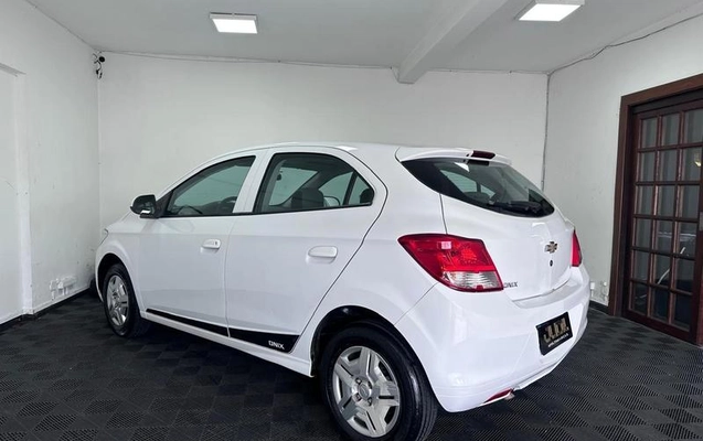 imagem-https://www.socarrao.com.br/sc-vehicle-images-prod/4433009/1792773401184-8411917_36_B_981b0f6104.jpeg