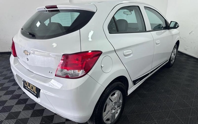 imagem-https://www.socarrao.com.br/sc-vehicle-images-prod/4433009/1792773401194-8411917_41_B_62bff278f5.jpeg