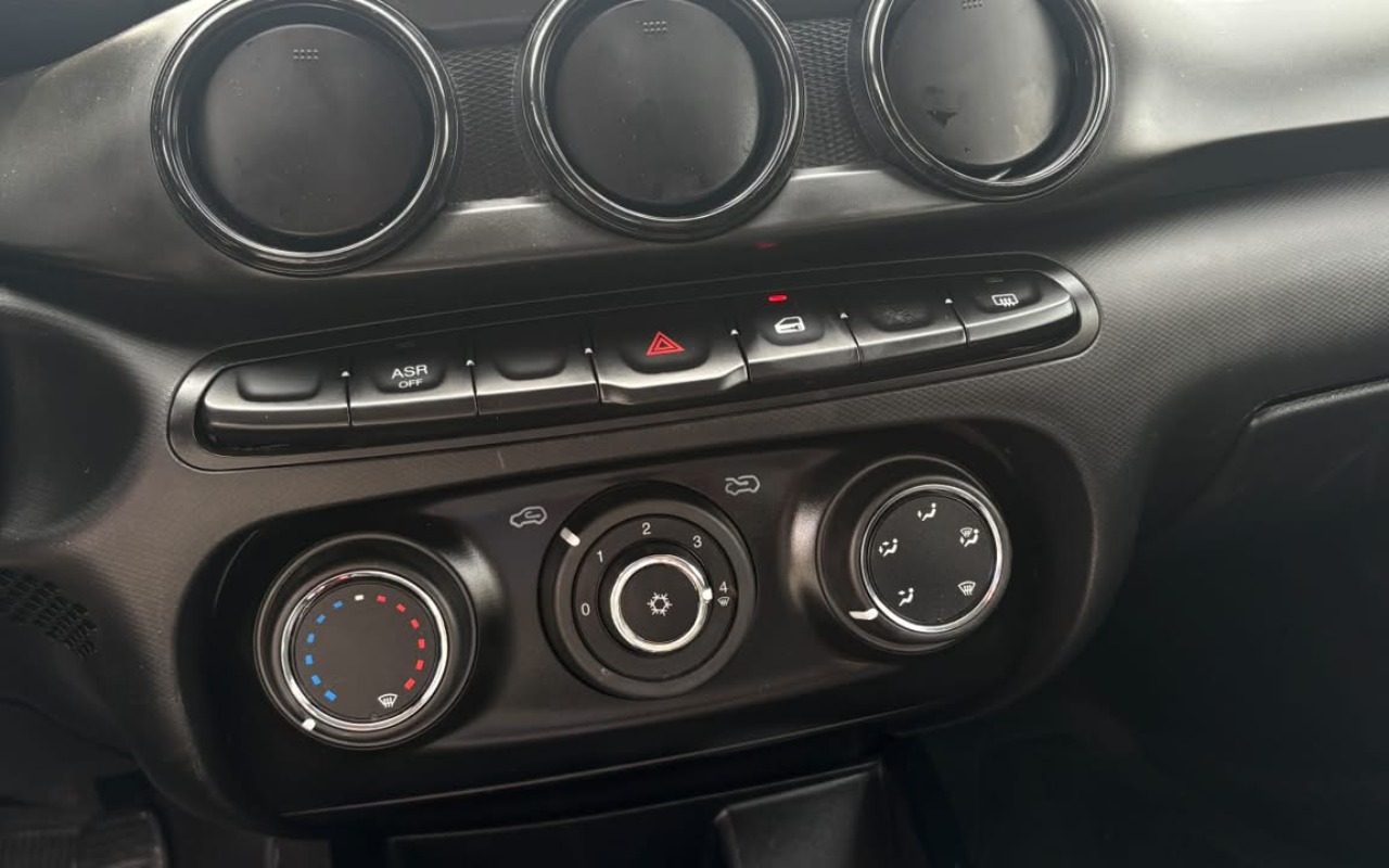 imagem-https://www.socarrao.com.br/sc-vehicle-images-prod/4433094/1792773213636-V2hhdHNBcHAgSW1hZ2UgMjAyNi0xMC0yMyBhdCAxMS40MS41MS5qcGVn.jpeg
