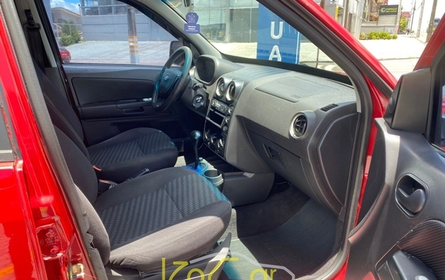 imagem-https://www.socarrao.com.br/sc-vehicle-images-prod/4433113/1792773471971-rSnbTJLwQUYvMwSVvOczMnVSnWb1cOUM.jpg