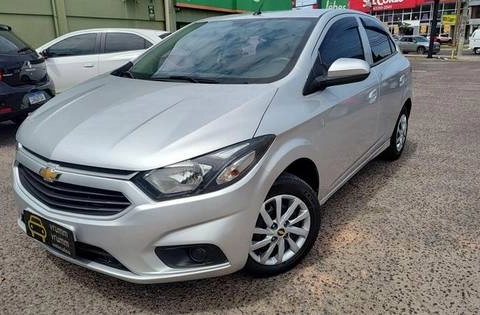 Chevrolet Onix 2018 Prata — foto 1 de 3
