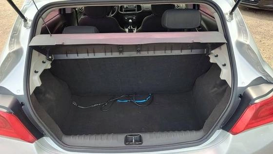 imagem-https://www.socarrao.com.br/sc-vehicle-images-prod/4433164/1792773716697-chevrolet-onix-1.0-mpfi-lt-8v-flex-4p-manual-wmimagem11045822451.jpg