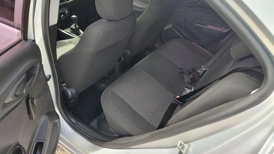imagem-https://www.socarrao.com.br/sc-vehicle-images-prod/4433164/1792773716700-chevrolet-onix-1.0-mpfi-lt-8v-flex-4p-manual-wmimagem11045880022.jpg