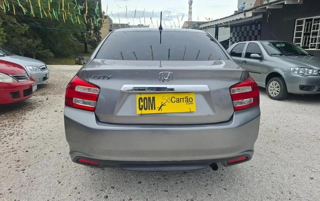 imagem-https://www.socarrao.com.br/sc-vehicle-images-prod/4433199/1792774137787-8600367_5_B_0a6dfb6b8f.jpeg