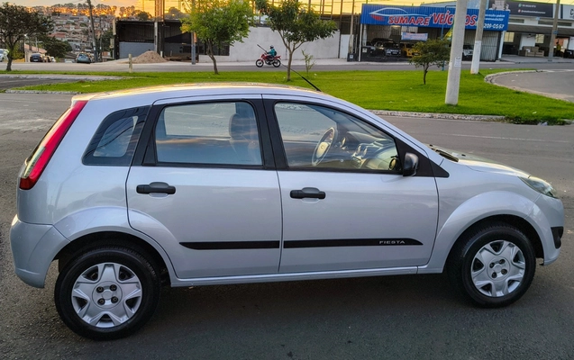 imagem-https://www.socarrao.com.br/sc-vehicle-images-prod/4433305/1792774854571-SU1HXzIwMjYwNTI3XzE3MDkzNTcwMl9IRFJ-Mi5qcGc.jpg