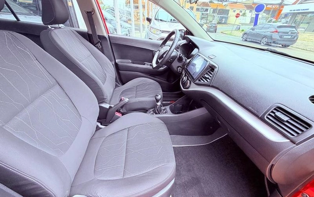 imagem-https://www.socarrao.com.br/sc-vehicle-images-prod/4433308/1792775417714-8563349_12_B_100ca1666f.jpeg